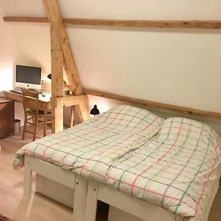 Bed & Breakfast In Characteristic Near Zandvoort/ Amsterdam * Aerdenhout