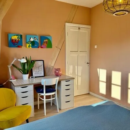 Bed & Breakfast In Characteristic Near Zandvoort/ Amsterdam